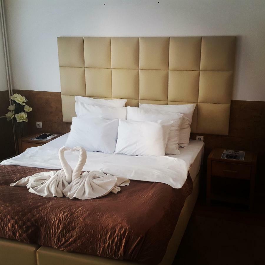 Villa Jelena - Sobe Kragujevac Zewnętrze zdjęcie